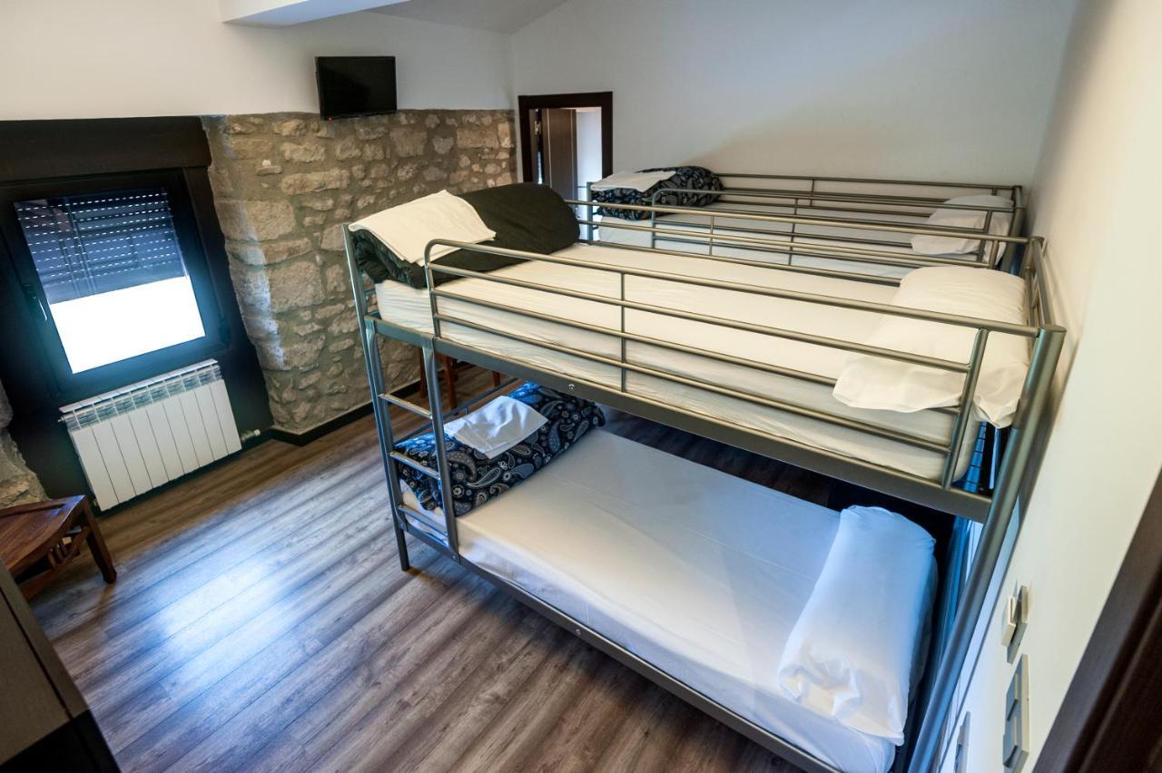 Albergue Turistico "La Fabrica" Tardajos ภายนอก รูปภาพ