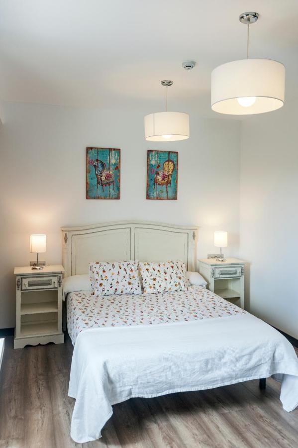 Albergue Turistico "La Fabrica" Tardajos ภายนอก รูปภาพ