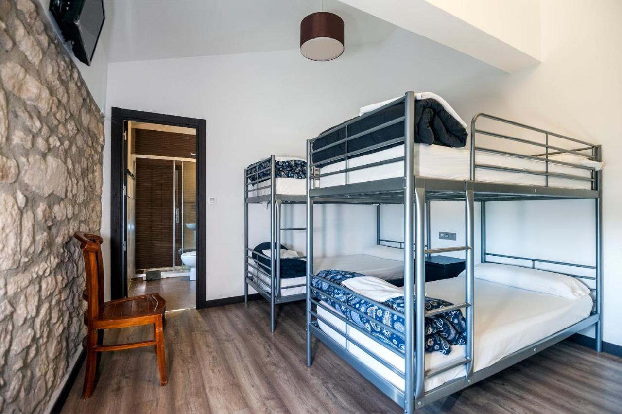 Albergue Turistico "La Fabrica" Tardajos ภายนอก รูปภาพ