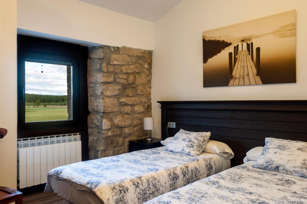 Albergue Turistico "La Fabrica" Tardajos ภายนอก รูปภาพ